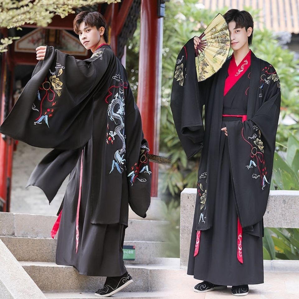 Chinesische Seidenrobe alter R – Robe Silk Women Bewertung und Preis